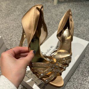 Pedro Garcia Gold Heals Size 7